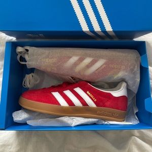 NWB Adidas Gazelle Scarlet